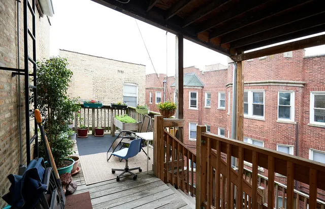 $2,495 | 1609 West Farwell Avenue, Unit 2, Chicago, IL 60626