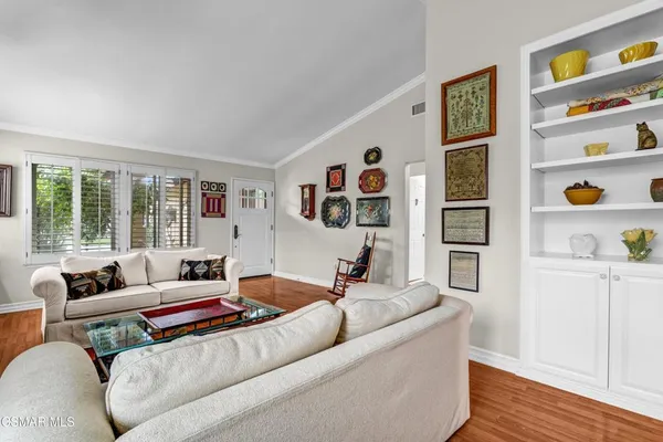$530,000 | 20114 Village 20, Camarillo, CA 93012