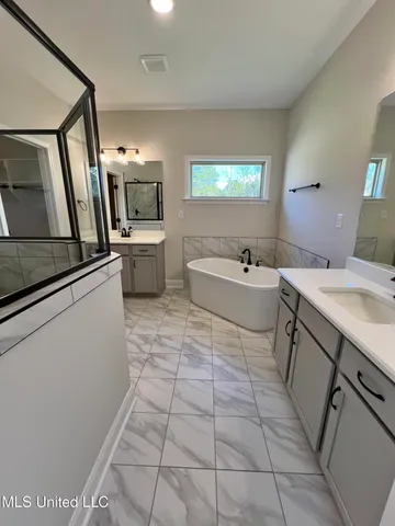 $371,900 | 2134 Scott Mdws Lane, Hernando, MS 38632