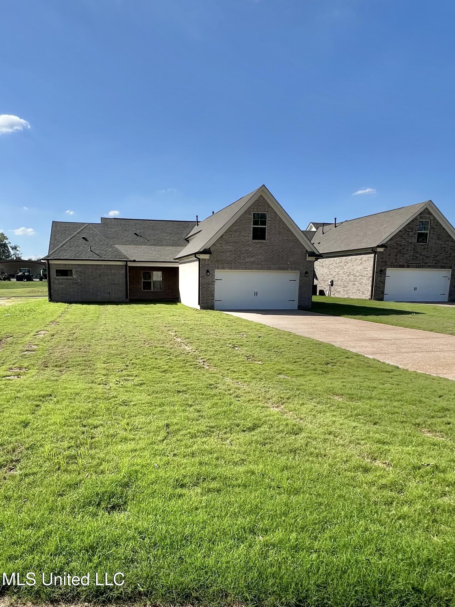 2134 Scott Mdws Lane Hernando, MS 38632 - Photo 29 of 30 IMG_4323