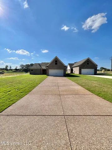 $371,900 | 2134 Scott Mdws Lane, Hernando, MS 38632