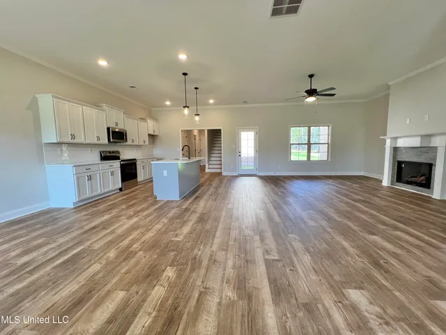 $371,900 | 2134 Scott Mdws Lane, Hernando, MS 38632