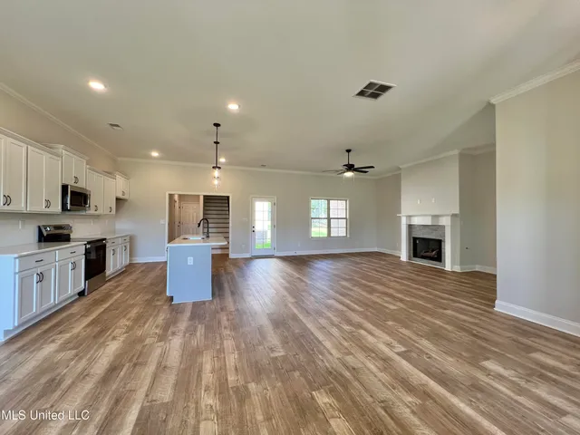 $371,900 | 2134 Scott Mdws Lane, Hernando, MS 38632