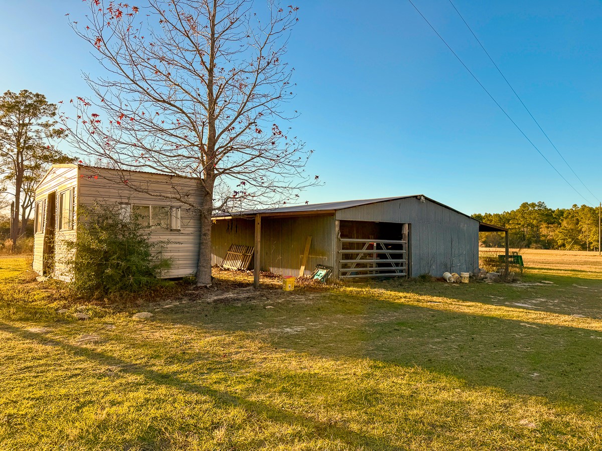 301 Paul Poe Road Livingston, TX 77351 - Photo 41 of 49