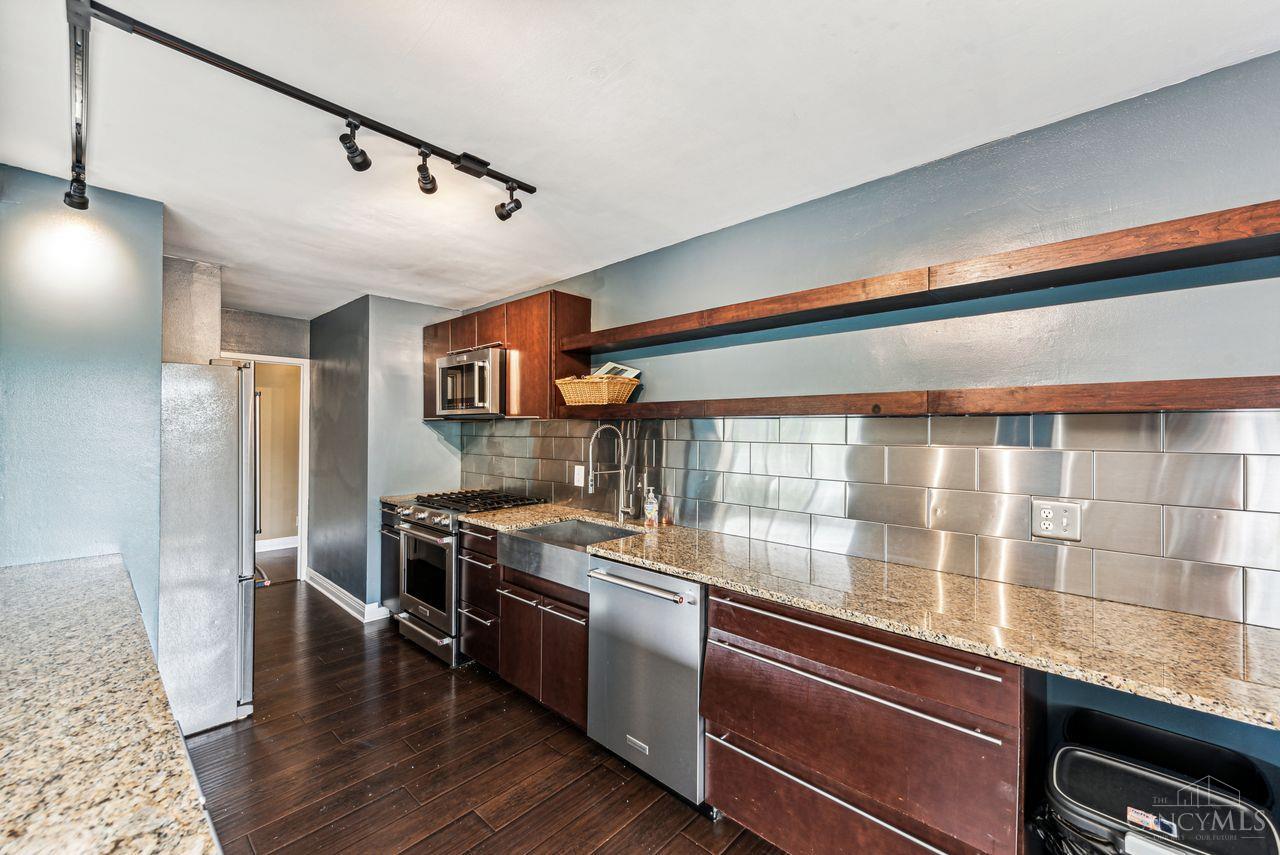 2324 Madison Road, Unit 408 Cincinnati, OH 45208 - Photo 15 of 36 Gallery Image 15