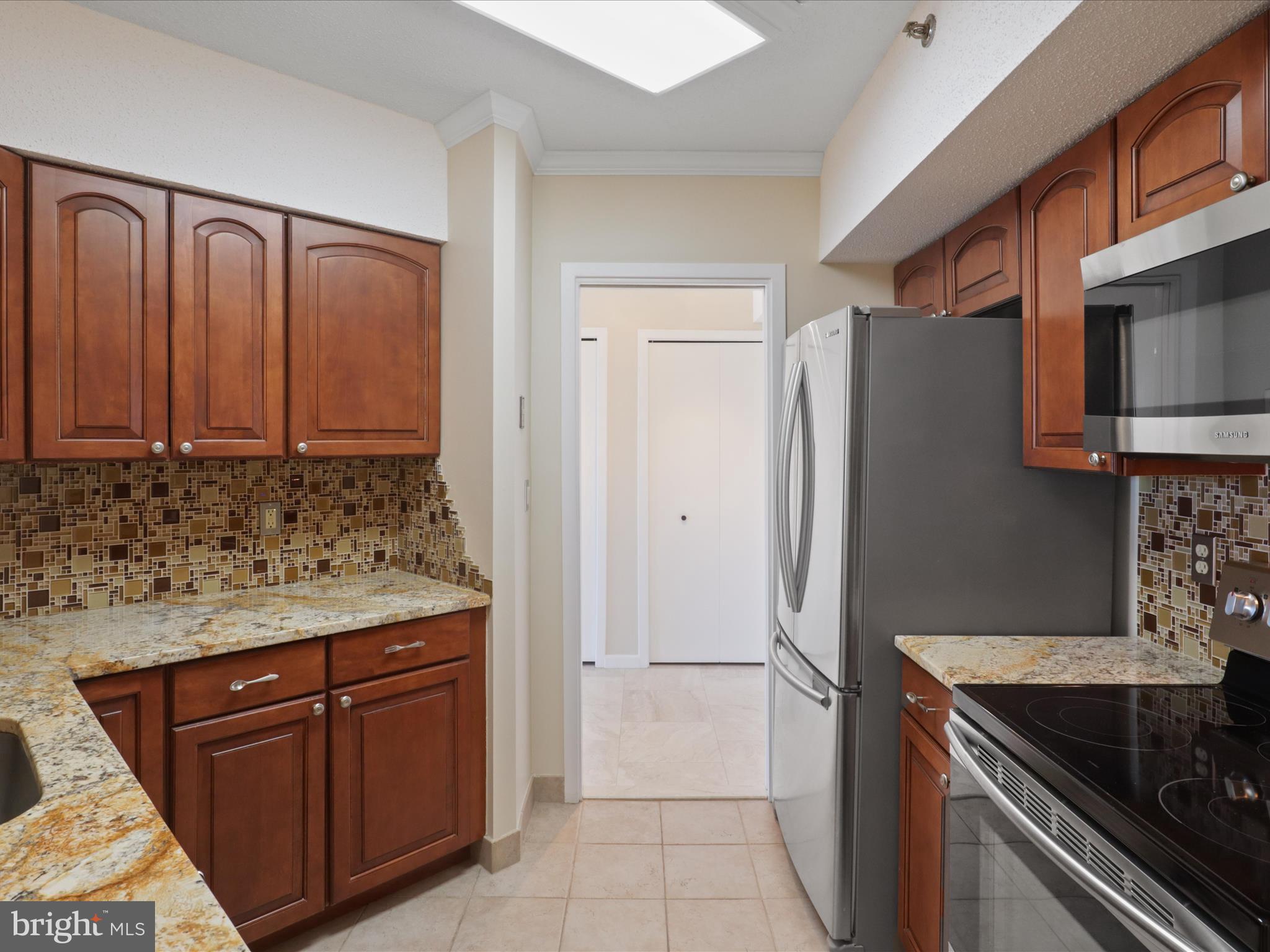 5505 Seminary Road, Unit 1810N Falls Church, VA 22041 - Photo 11 of 48