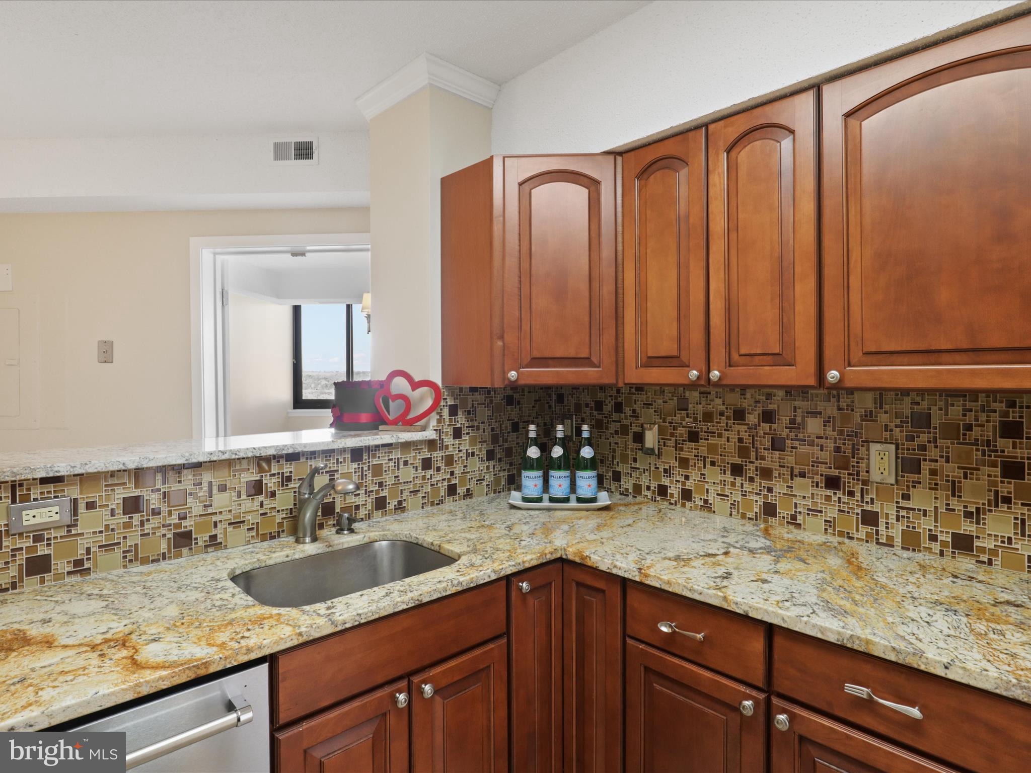 5505 Seminary Road, Unit 1810N Falls Church, VA 22041 - Photo 12 of 48