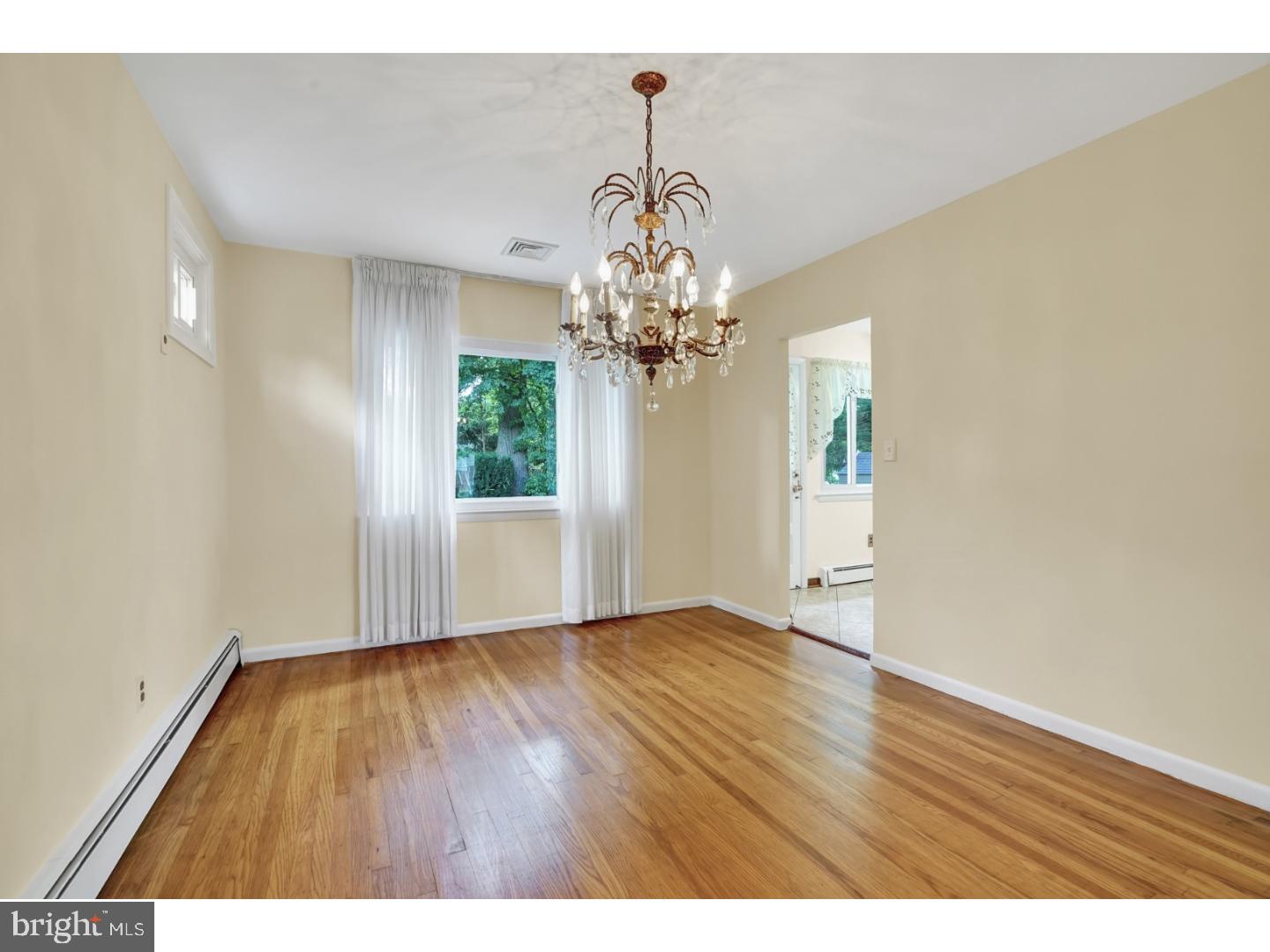 1041 Crozer Lane Springfield, PA 19064 - Photo 8 of 25 Dining Room