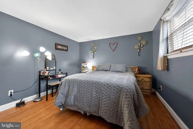 $270,000 | 140 Laureba Avenue, Stratford, NJ 08084