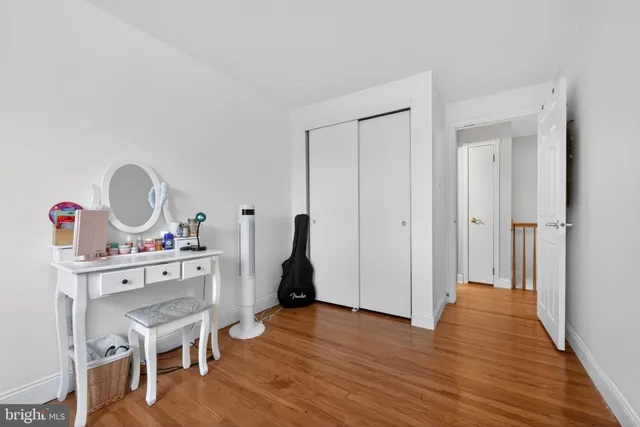 $270,000 | 140 Laureba Avenue, Stratford, NJ 08084