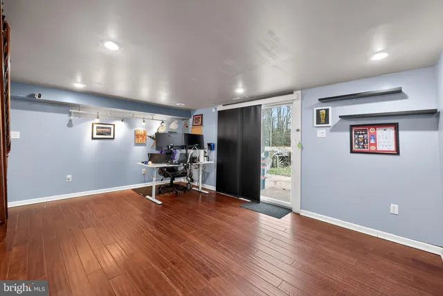 $270,000 | 140 Laureba Avenue, Stratford, NJ 08084