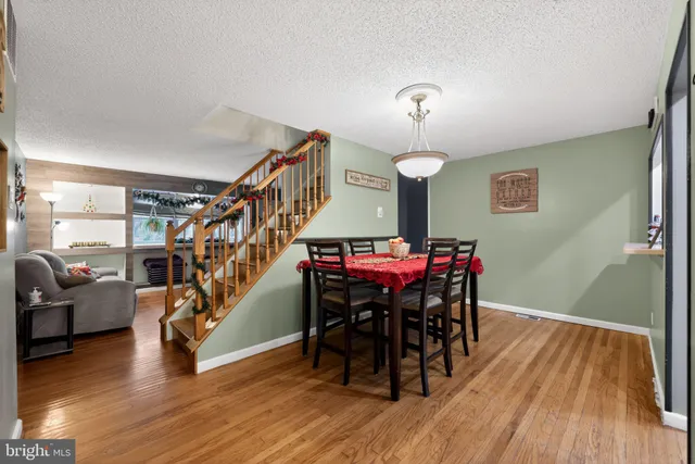 $270,000 | 140 Laureba Avenue, Stratford, NJ 08084