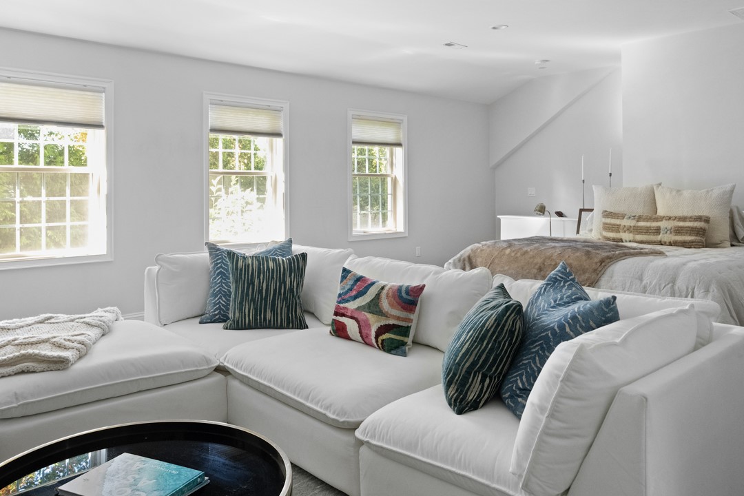 16 Harwood Road East Greenwich, RI 02818 - Photo 9 of 14