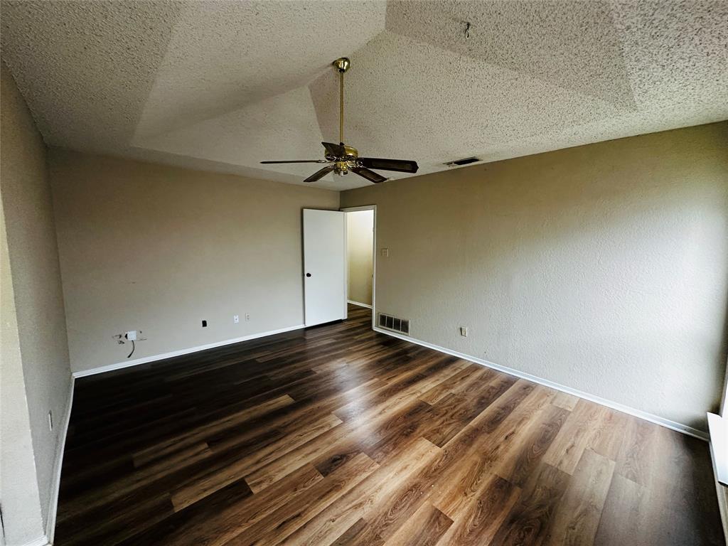 6741 Ridgetop Road North Richland Hills, TX 76182 - Photo 29 of 40 Primary Bedroom