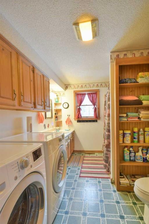 251 Lee Road Lincoln, ME 04457 - Photo 11 of 16 Laundry room in bathroom