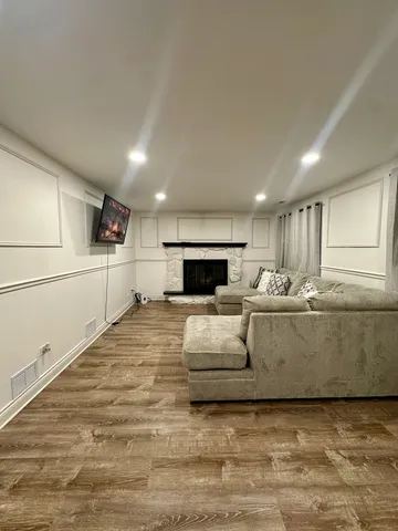 $170,000 | 2807 Glenwood Lansing Road, Unit 212, Lynwood, IL 60411