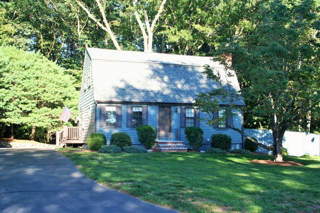 5 Pine Knoll Road Franklin, MA 02038 - Photo 2 of 12 Gallery Image 2