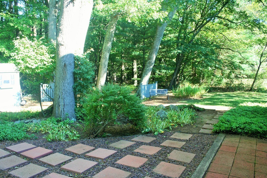 5 Pine Knoll Road Franklin, MA 02038 - Photo 5 of 12 Gallery Image 5