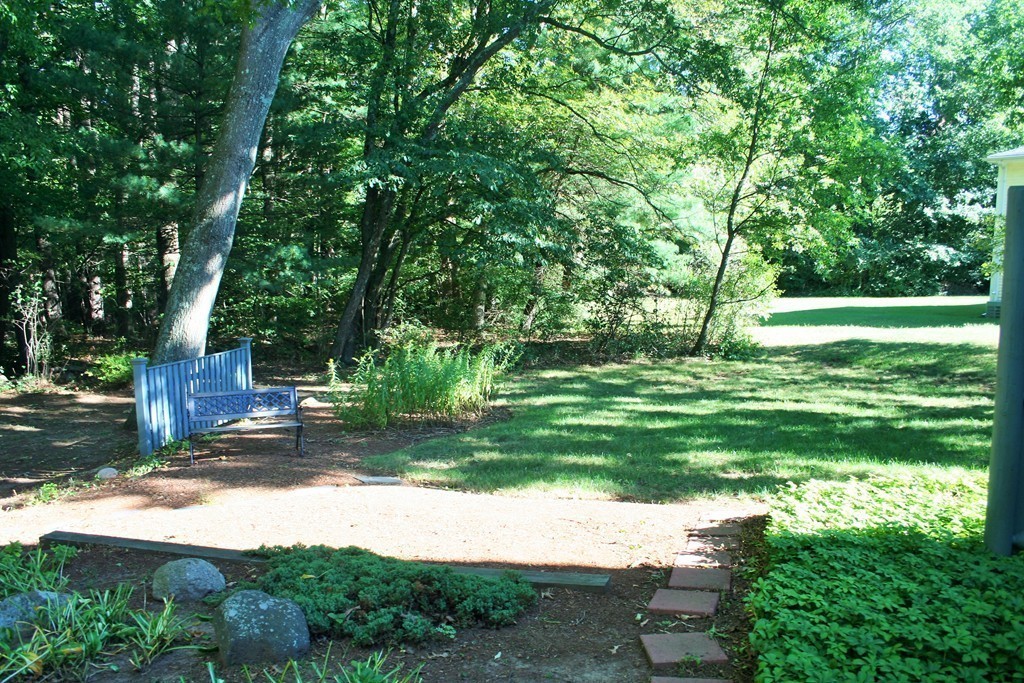 5 Pine Knoll Road Franklin, MA 02038 - Photo 6 of 12 Gallery Image 6