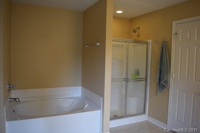 14214 Luscombe Farm Road Charlotte, NC 28278 - Photo 12 of 22 Gallery Image 12