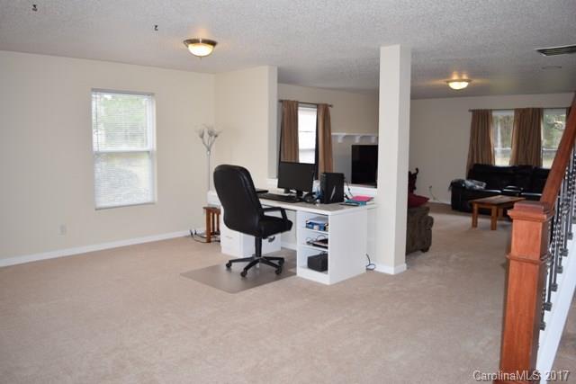 14214 Luscombe Farm Road Charlotte, NC 28278 - Photo 4 of 22 Gallery Image 4