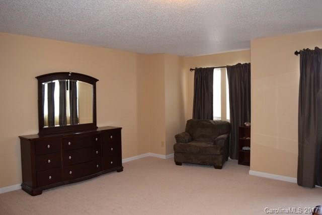 14214 Luscombe Farm Road Charlotte, NC 28278 - Photo 10 of 22 Gallery Image 10
