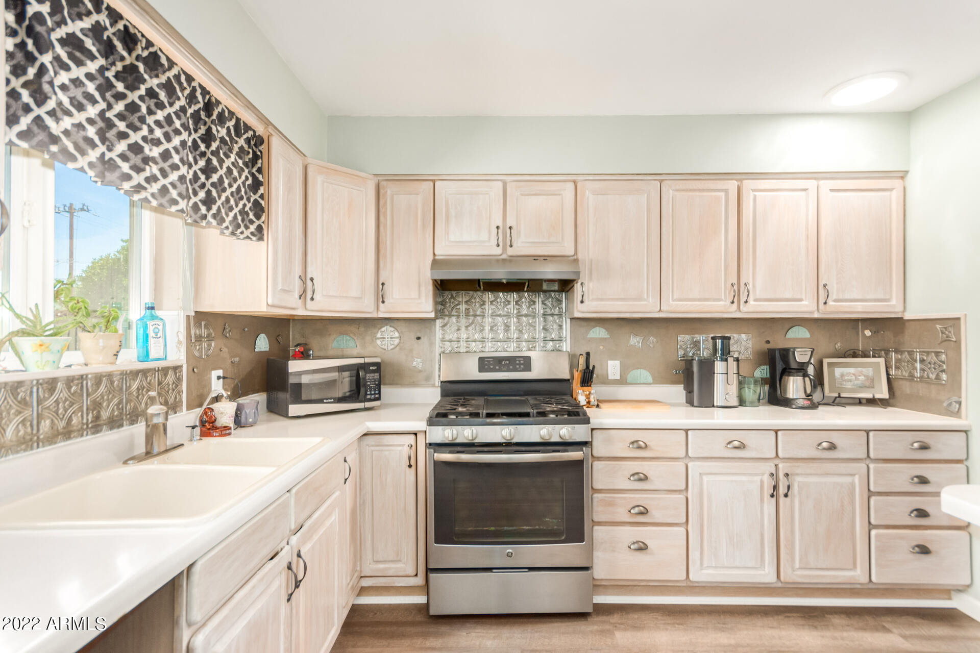 4716 East Monte Vista Road Phoenix, AZ 85008 - Photo 13 of 22 14 - Monte Vista