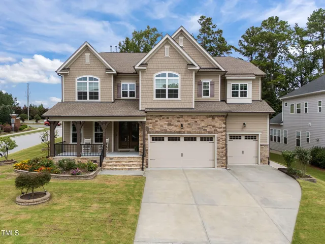 $1,395,000 | 440 Creekhurst Place, Cary, NC 27519