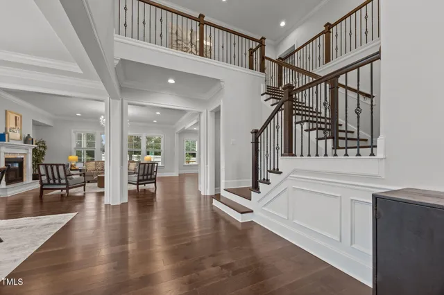 $1,395,000 | 440 Creekhurst Place, Cary, NC 27519