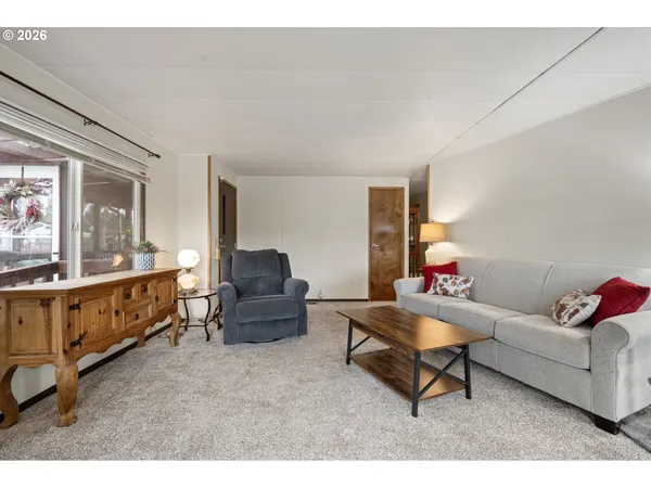 $105,000 | 1400 Candlelight Drive, Unit 105, Eugene, OR 97402