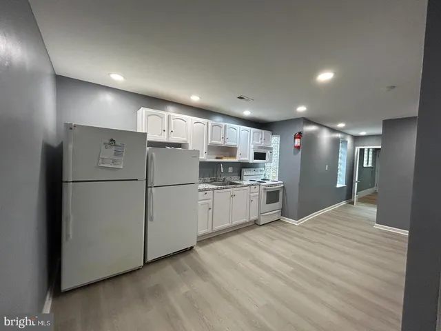 $2,000 | 1739 Monument Street, Philadelphia, PA 19121