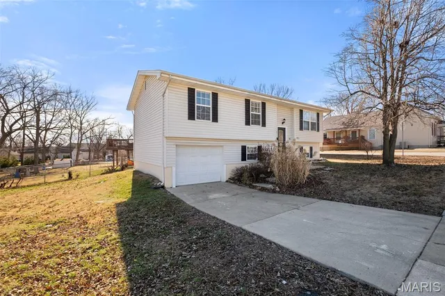 $269,000 | 500 East Pitman Avenue, Wentzville, MO 63385