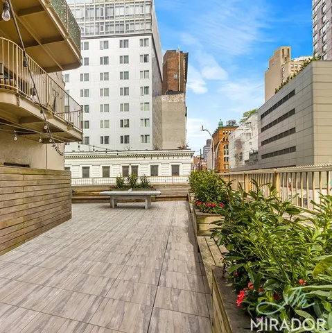 $5,000 | 127 4th Avenue, Unit 5H | Greenwich Village