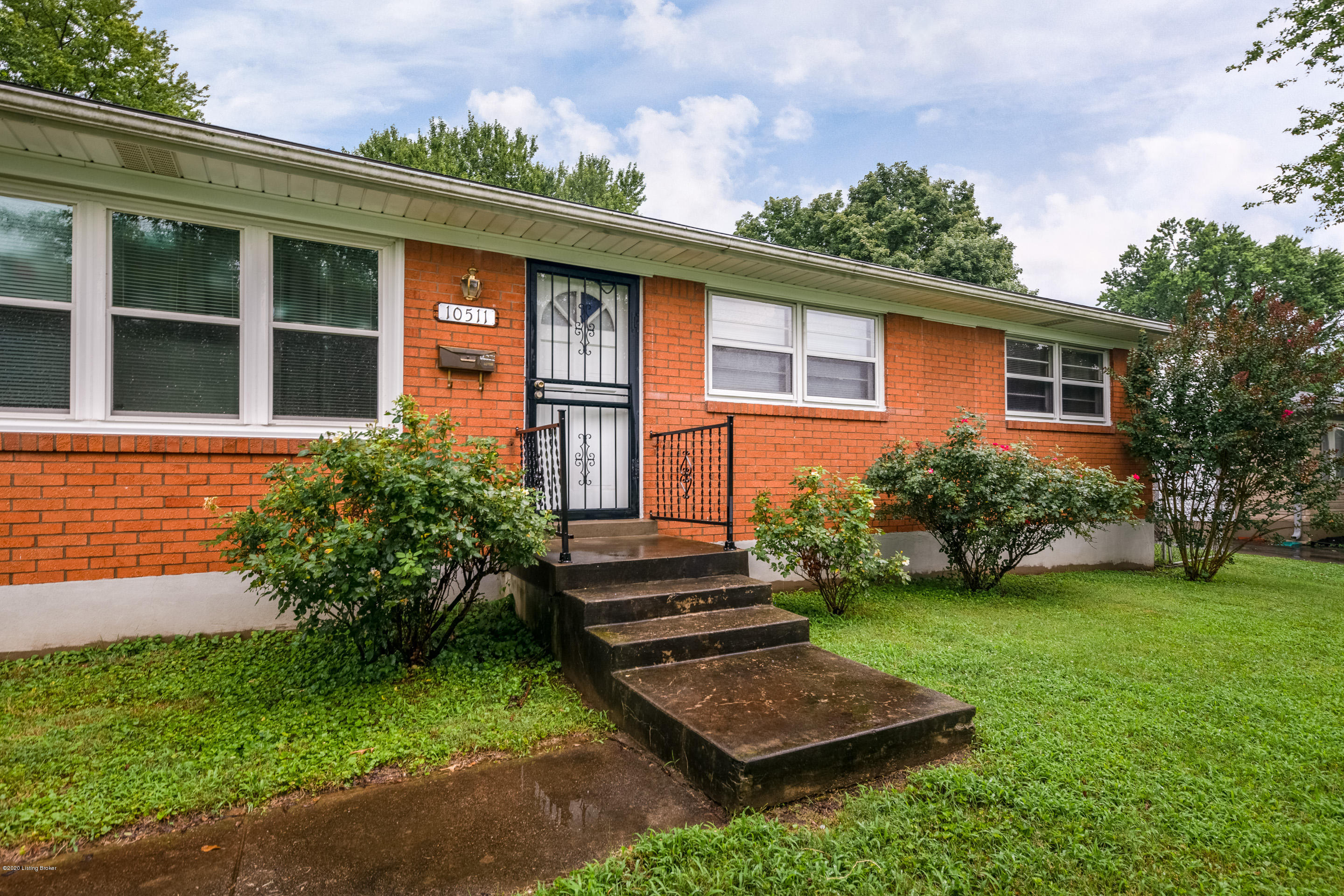 10511 Torrington Road Louisville, KY 40272 - Photo 2 of 23 DHI-3