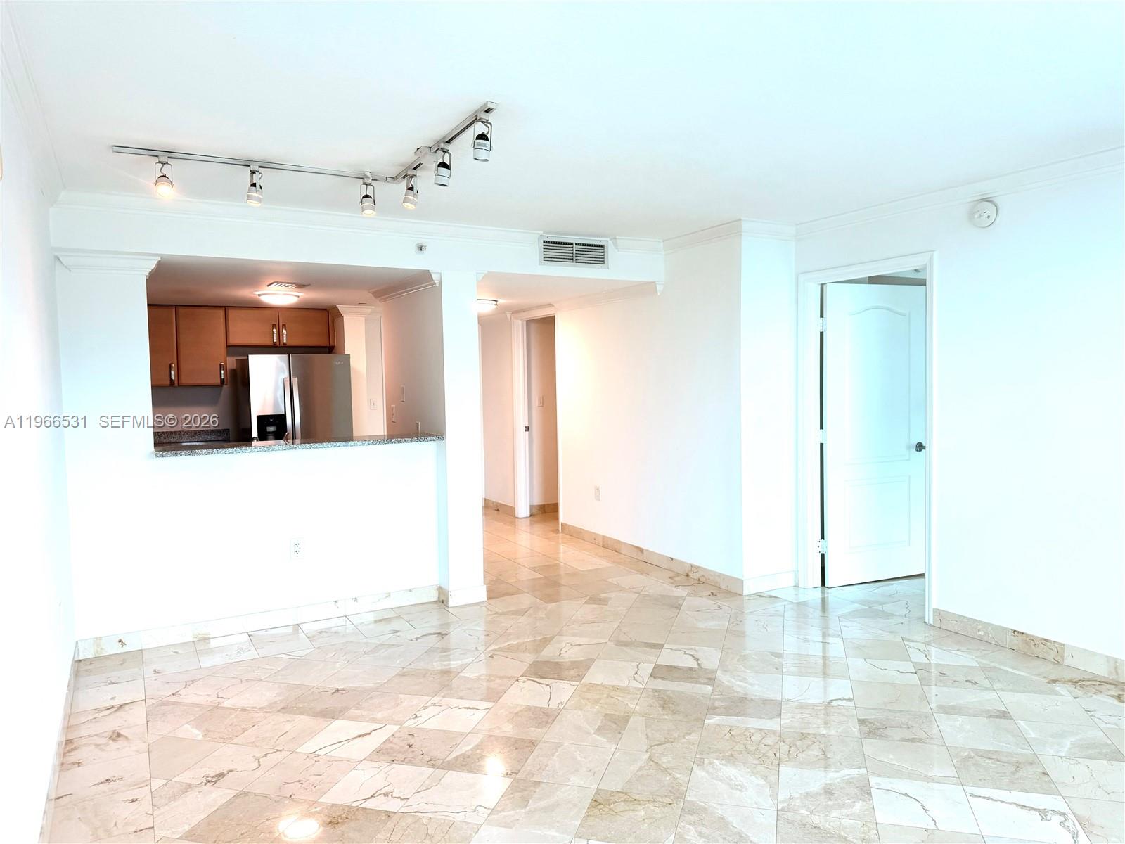 2101 Brickell Avenue, Unit 2202 Miami, FL 33129 - Photo 4 of 33