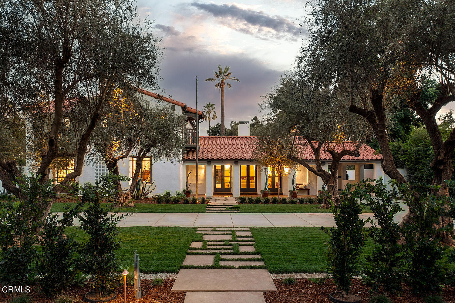1570 San Pasqual Street Pasadena, CA 91106 - Photo 62 of 72 a view of yard with swimming pool and green space
