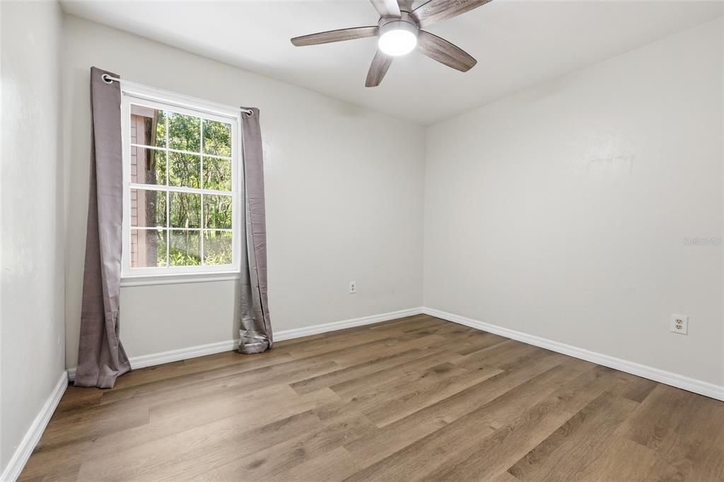 8502 Southwest 52 Place Gainesville, FL 32608 - Photo 23 of 32