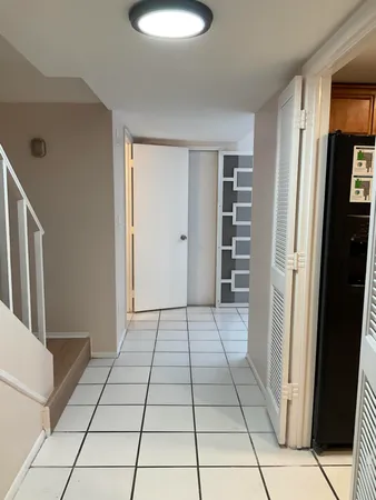 $2,500 | 4008 Inverrary Drive, Unit G6, Lauderhill, FL 33319