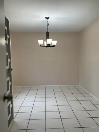 $2,500 | 4008 Inverrary Drive, Unit G6, Lauderhill, FL 33319