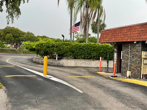 $2,500 | 4008 Inverrary Drive, Unit G6, Lauderhill, FL 33319