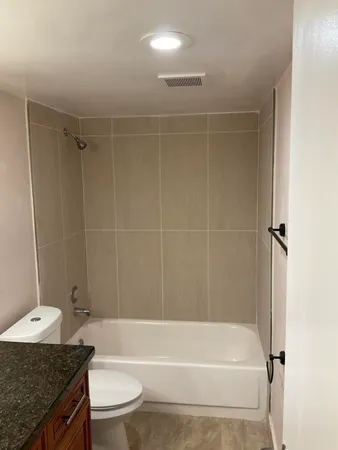 $2,500 | 4008 Inverrary Drive, Unit G6, Lauderhill, FL 33319