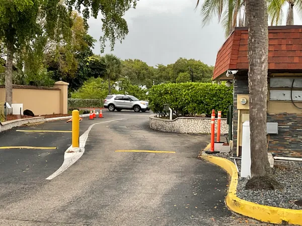 $2,500 | 4008 Inverrary Drive, Unit G6, Lauderhill, FL 33319