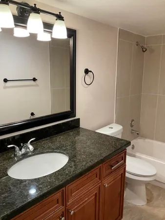 $2,500 | 4008 Inverrary Drive, Unit G6, Lauderhill, FL 33319