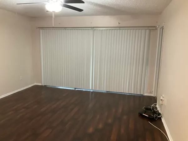 $2,500 | 4008 Inverrary Drive, Unit G6, Lauderhill, FL 33319