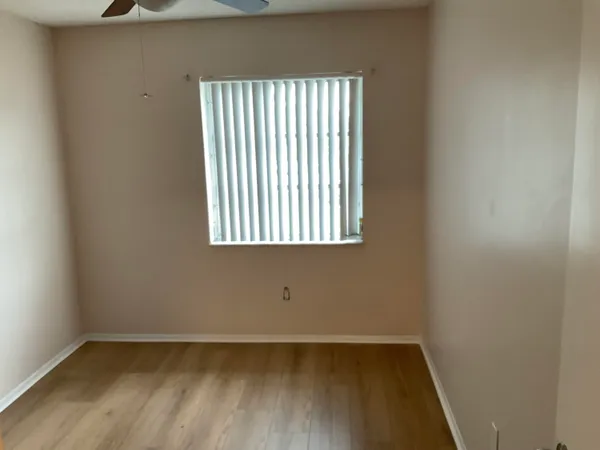 $2,500 | 4008 Inverrary Drive, Unit G6, Lauderhill, FL 33319