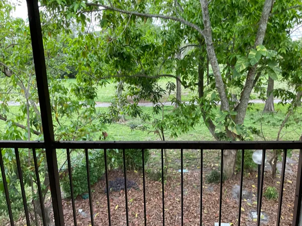 $2,500 | 4008 Inverrary Drive, Unit G6, Lauderhill, FL 33319