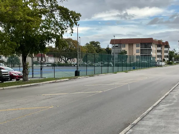 $2,500 | 4008 Inverrary Drive, Unit G6, Lauderhill, FL 33319