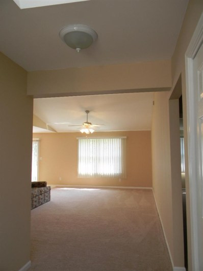 1060 B Easy Street Crown Point, IN 46307 - Photo 7 of 9 398x530