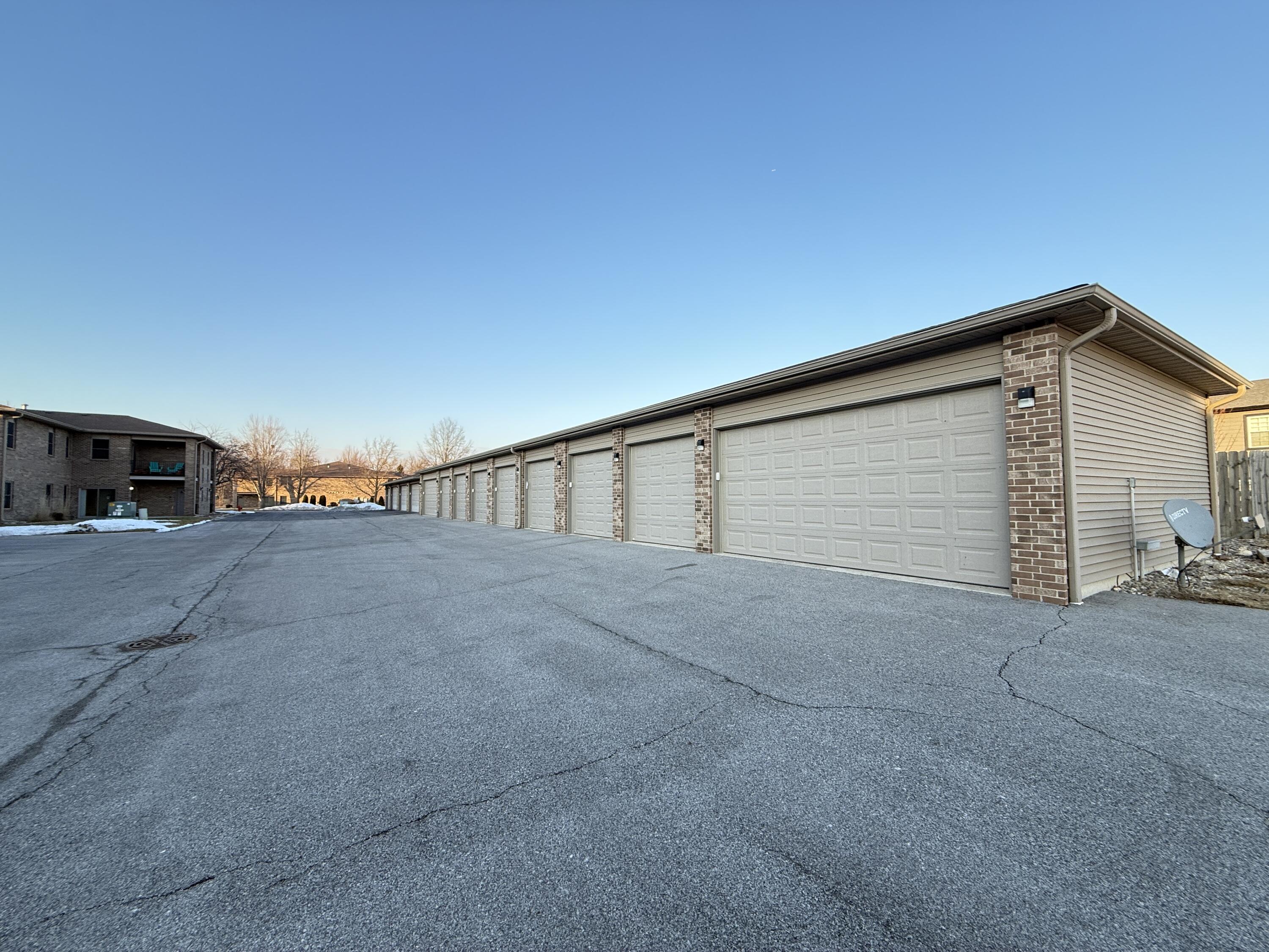 1346 Parke Drive Crown Point, IN 46307 - Photo 20 of 21 3000x2250