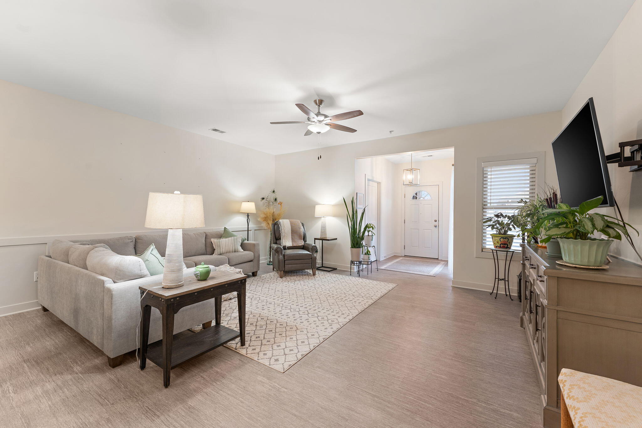 1346 Parke Drive Crown Point, IN 46307 - Photo 2 of 21 2048x1365